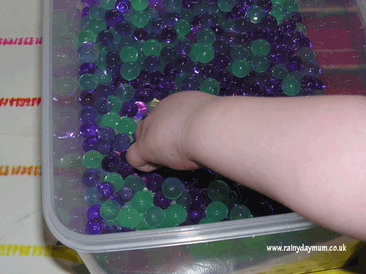 developing pincer grip using water beads including applying different pressures