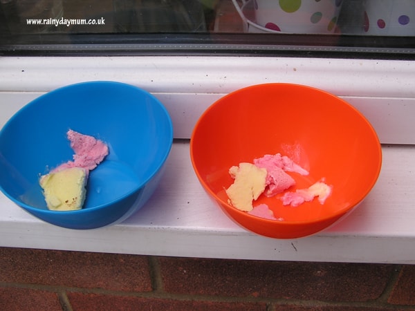 two bowls of frozen ice cream in the shade to explore melting with tots