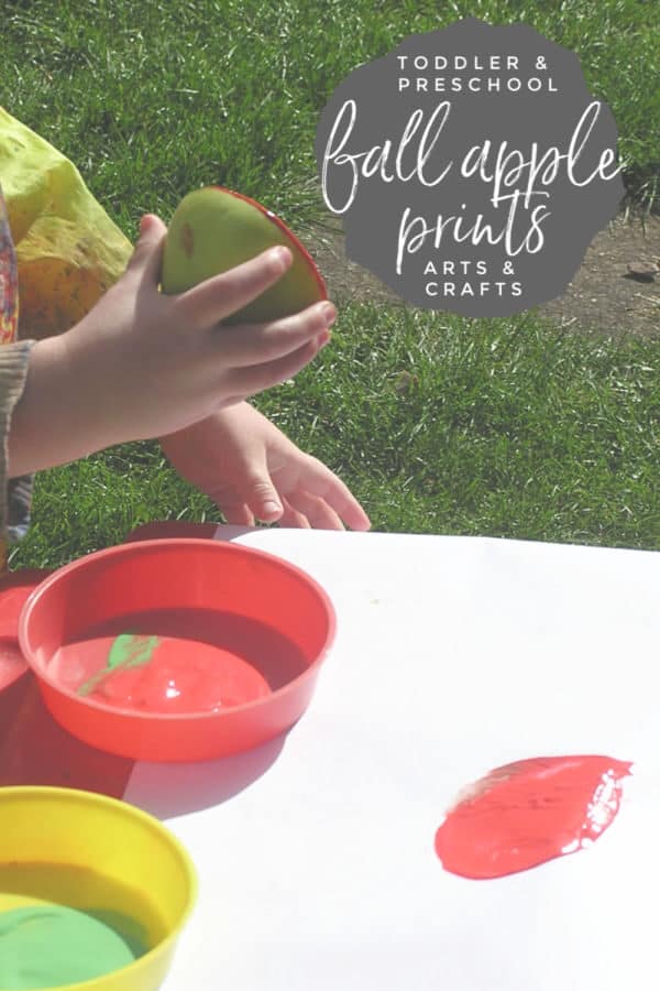 making apple prints with toddlers and preschoolers