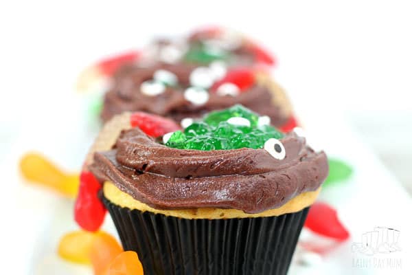 Halloween Witches Cauldron Cupcakes to bake with toddlers and preschoolers perfect for easy Halloween treats