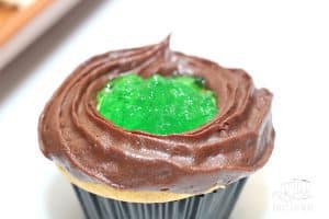 cupcake cauldrons with jello and chocolate buttercream