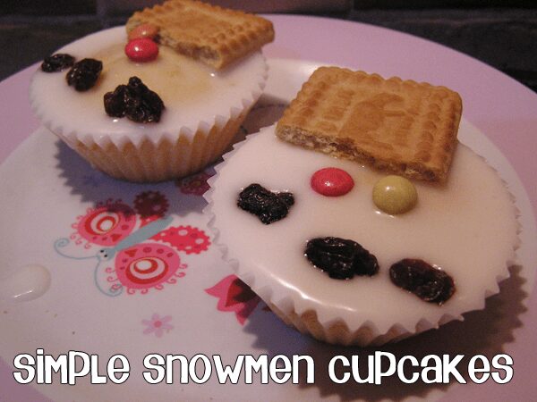 Simple Snowmen Cupcakes