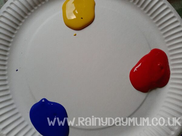 Colour mixing with ready mixed paints use a paper plate for easy clean up