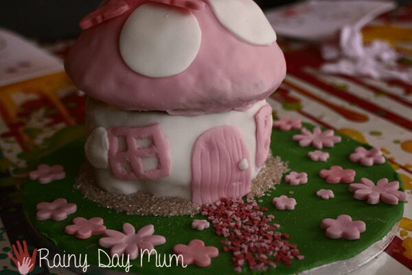 How to make a Fairy Toadstool Birthday Cake