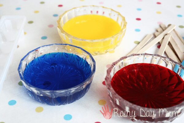Keep Cool and get creative making your own ice paints