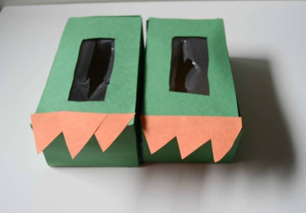 DIY Dinosaur Feet with this simple easy to make craft for toddlers from tissue paper boxes. Fun make and do ideal for play.