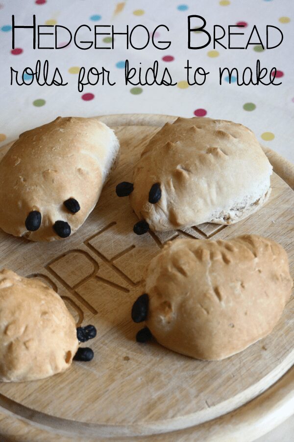 A simple bread recipe for kids to make in just under 2 hours that will make 4 - 6 small hedgehog bread rolls perfect for some autumn baking