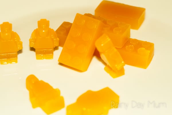Natural Orange Flavoured Gummies recipe with no refined sugar, or artificial flavourings or colours. Ideal for a sweet after-school treat for the kids