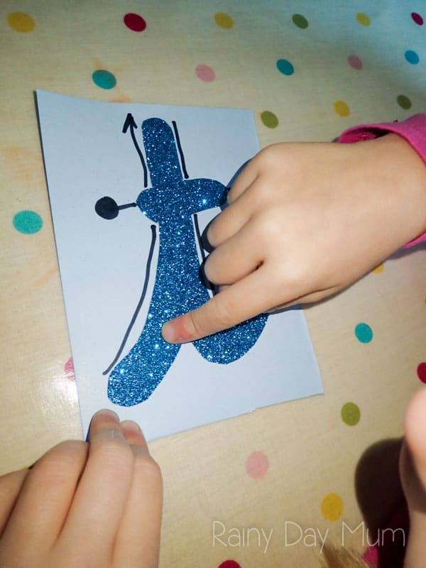 DIY sensory cursive letters - help your children with tactile memory and work on letter formation with this step by step guide including a FREE printable of the cursive alphabet to make your own Sensory Letters