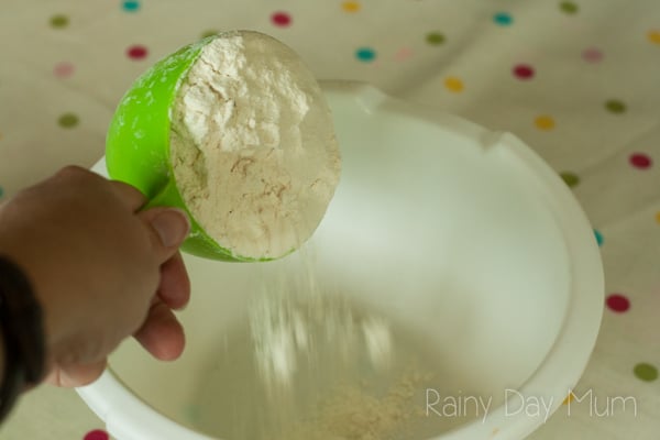 A simple 2-ingredient, super soft and smooth apple scented playdough recipe and suggestions for math-based activities for toddlers and preschool kids.