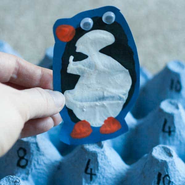 Create this Penguin Counting Game with your toddlers and preschoolers to work on number recognition and counting in sequence.
