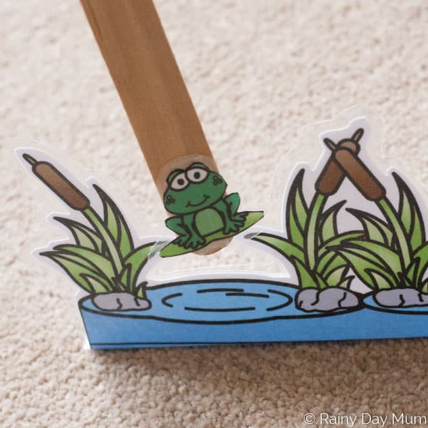 Frog Themed hopping phonics game for children learning to read. Download and print these free resources to help children to blend and read words.