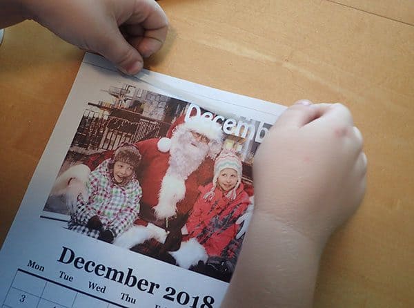 Fun photo project for families to make a DIY Family Photo Calendar using Adobe Photoshop Elements 2018.