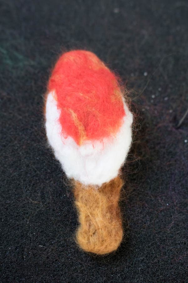 Make your own Needle Felted Robin to add to your Winter Nature Table with this step by step tutorial ideal for beginners. Includes details about a monthly Nature Based Book Club for Kids that you and they can join in each month.