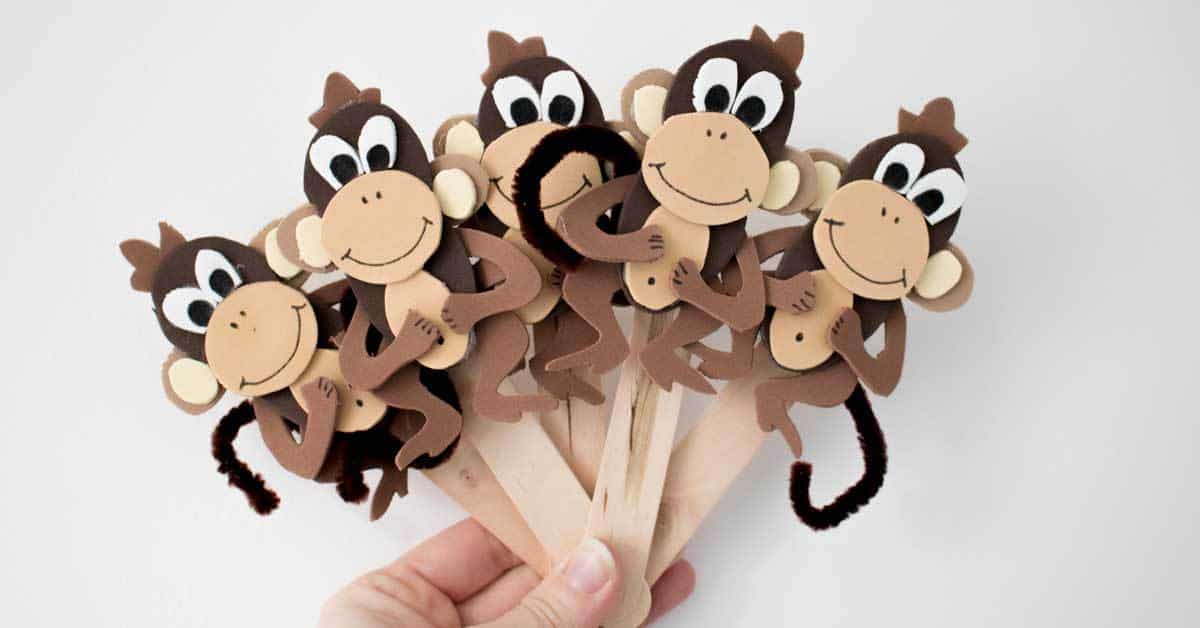 DIY Five Little Monkey's Jumping on the Bed Puppets