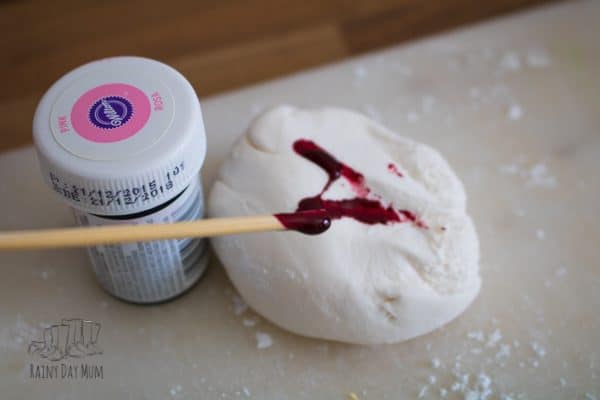 how to colour your edible play dough