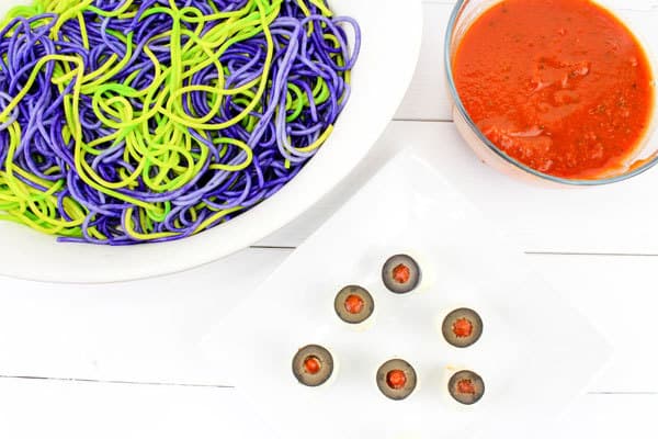 Olive and Mozarella Eyeballs - perfect with spaghetti for an easy Halloween themed meal for the kids