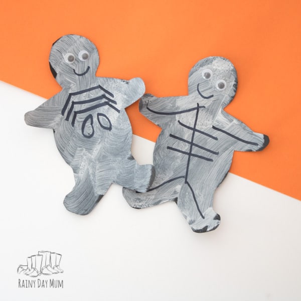 Simple Halloween Skeleton Craft for Toddlers to make