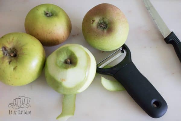 bramley apple crumble recipe ideal for autumn