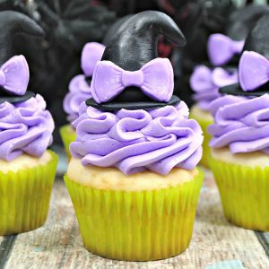 Pretty Little Halloween Witch Hat Cupcakes