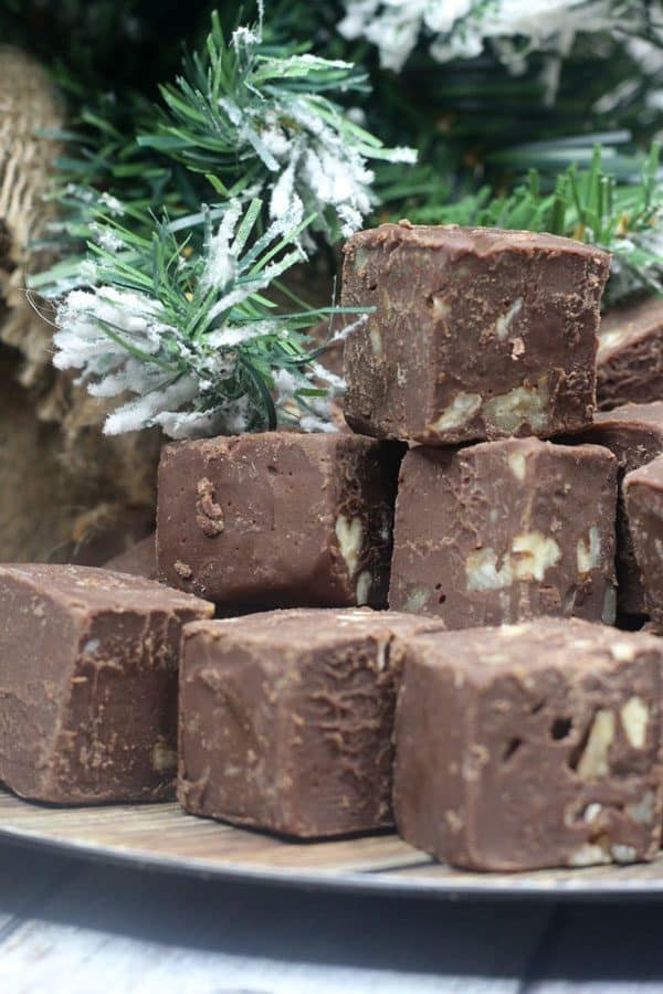 stacked christmas fudge to make with baileys and pecan nuts