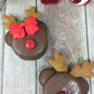Simple to make Reindeer and Rudolph Oreo Cookies ideal for Christmas Parties and Cookie Exchanges