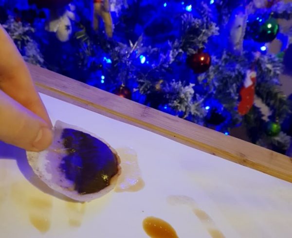 Staining paper with a tea bag to create an authentic old paper look for Christmas letters from Santa