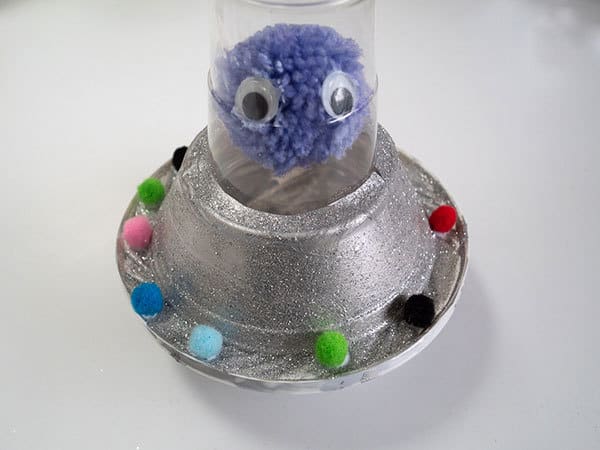 Finished craft for kids inspired by Aliens Love Panta Claus and the other Aliens Love Underpants books