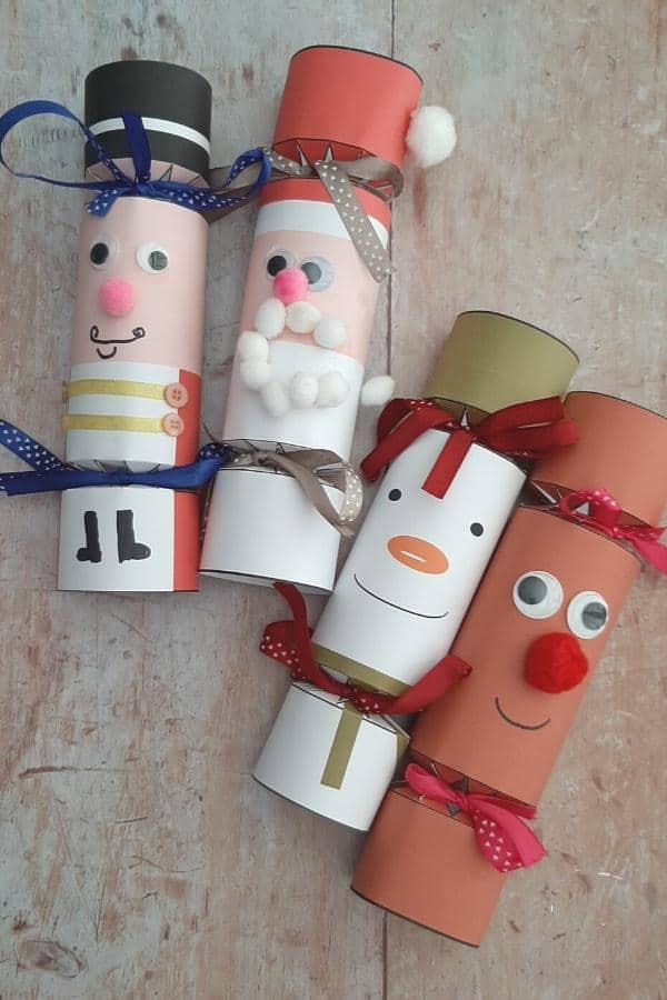Set of 4 Printable Christmas Crackers